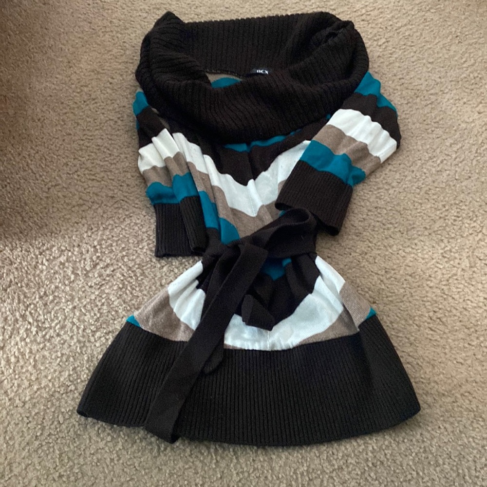 Sweater with Waist Tie